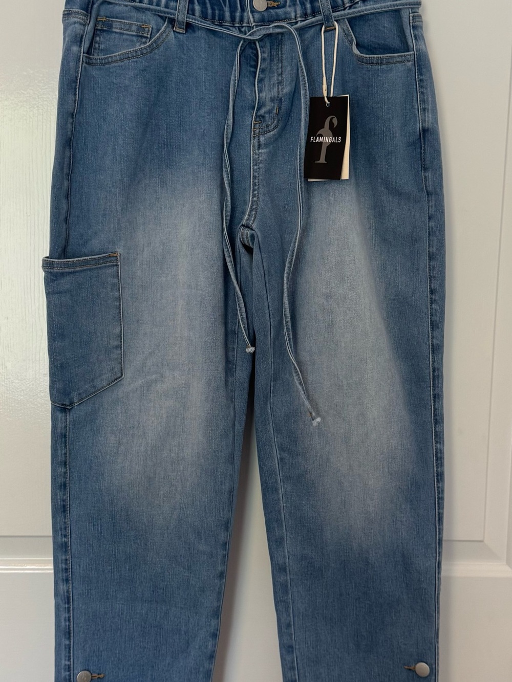 Flamingals Blue Cargo Jeans. NWT  size L